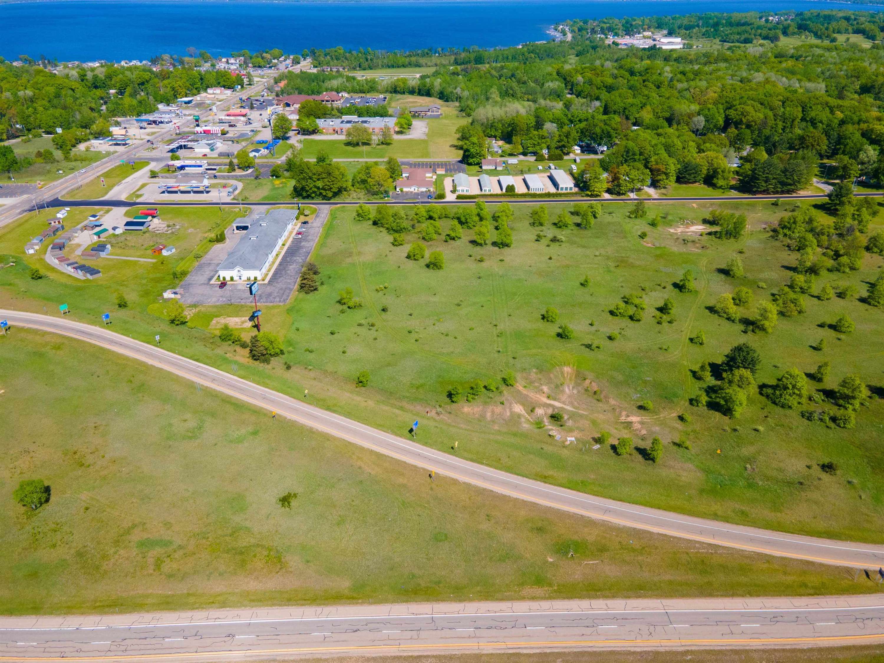 Houghton Lake, MI 48629,120 Cloverleaf