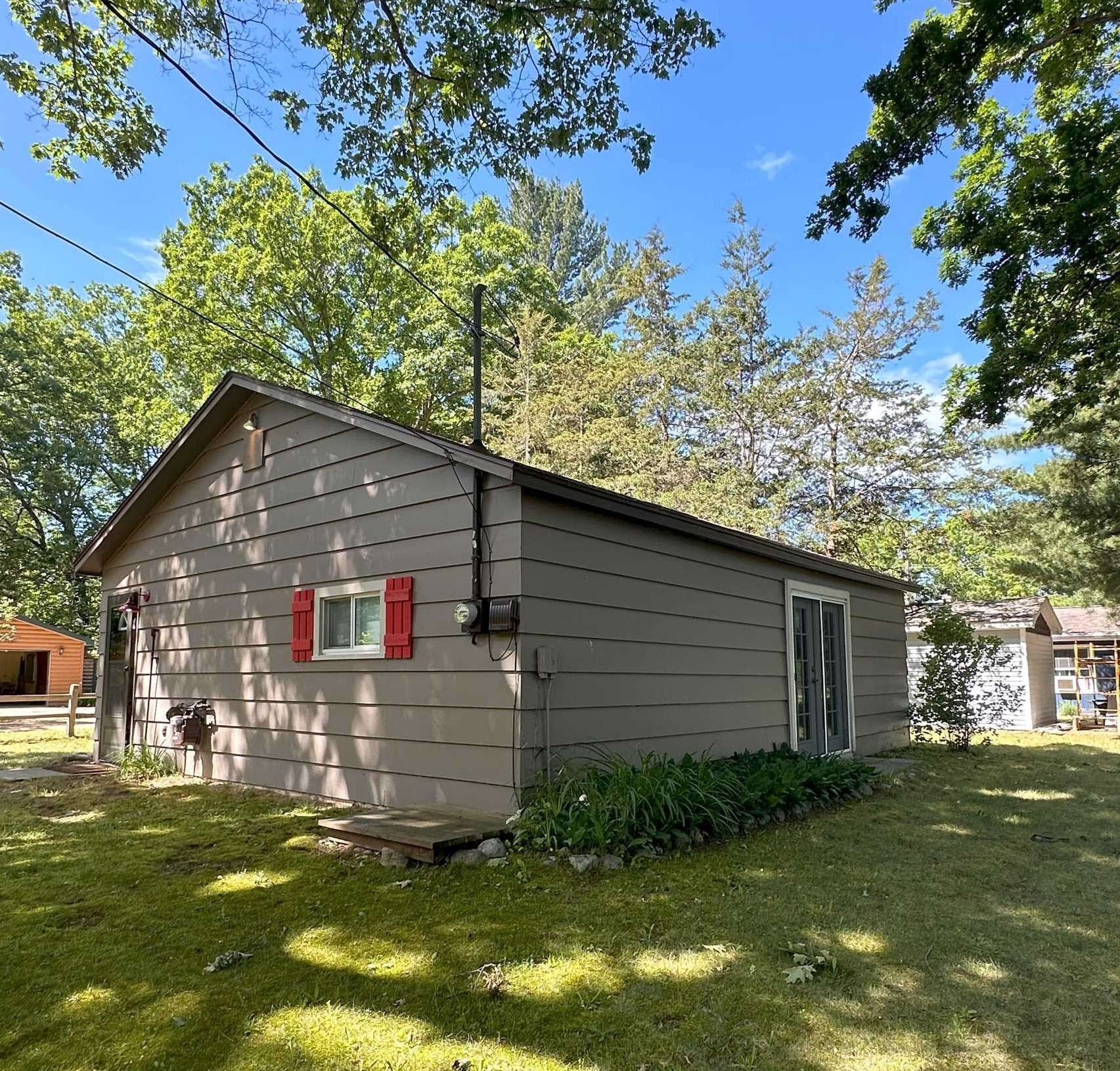 Lake, MI 48632,401 Hunter Drive