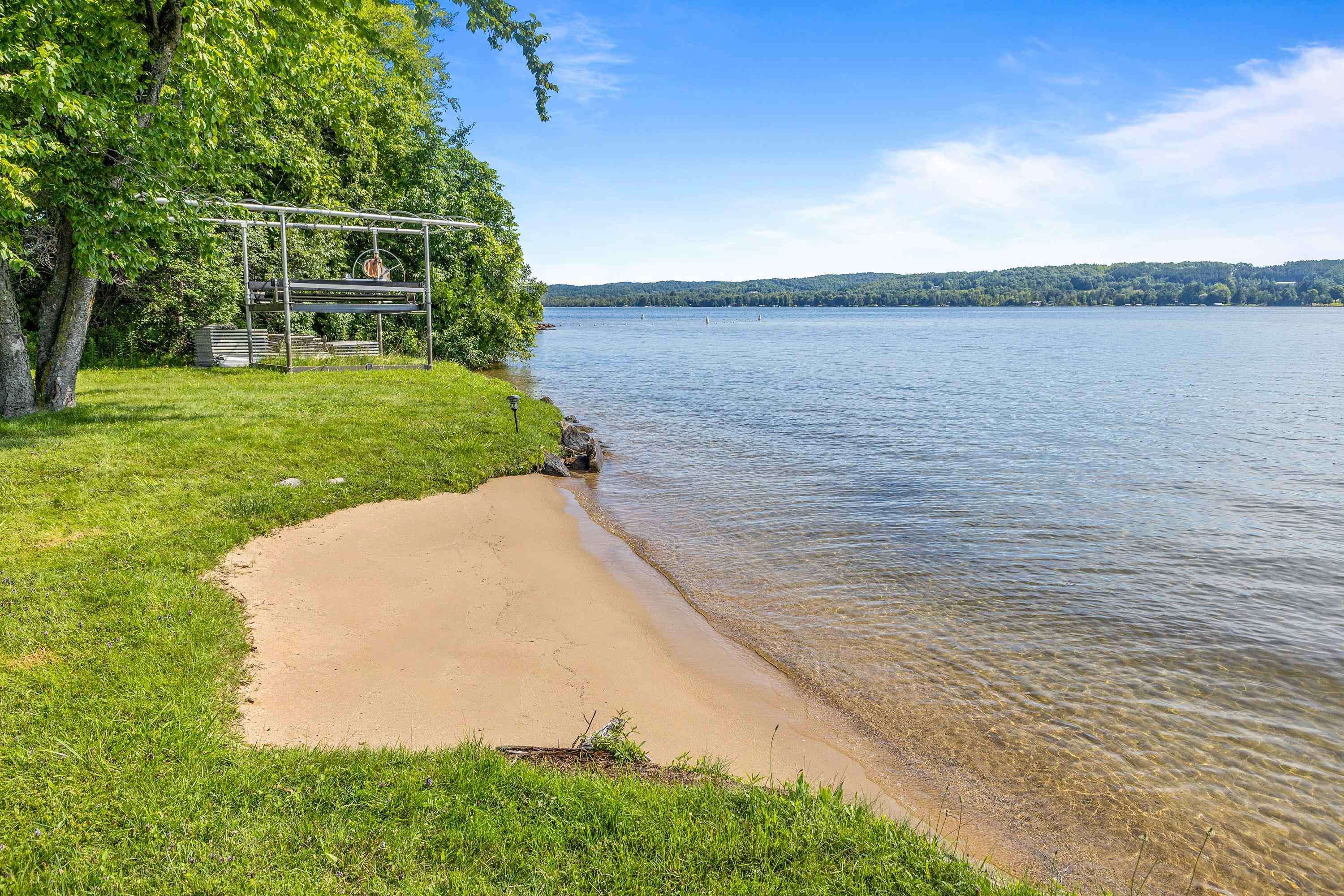 Lake Leelanau, MI 49653,3275 S Sunrise