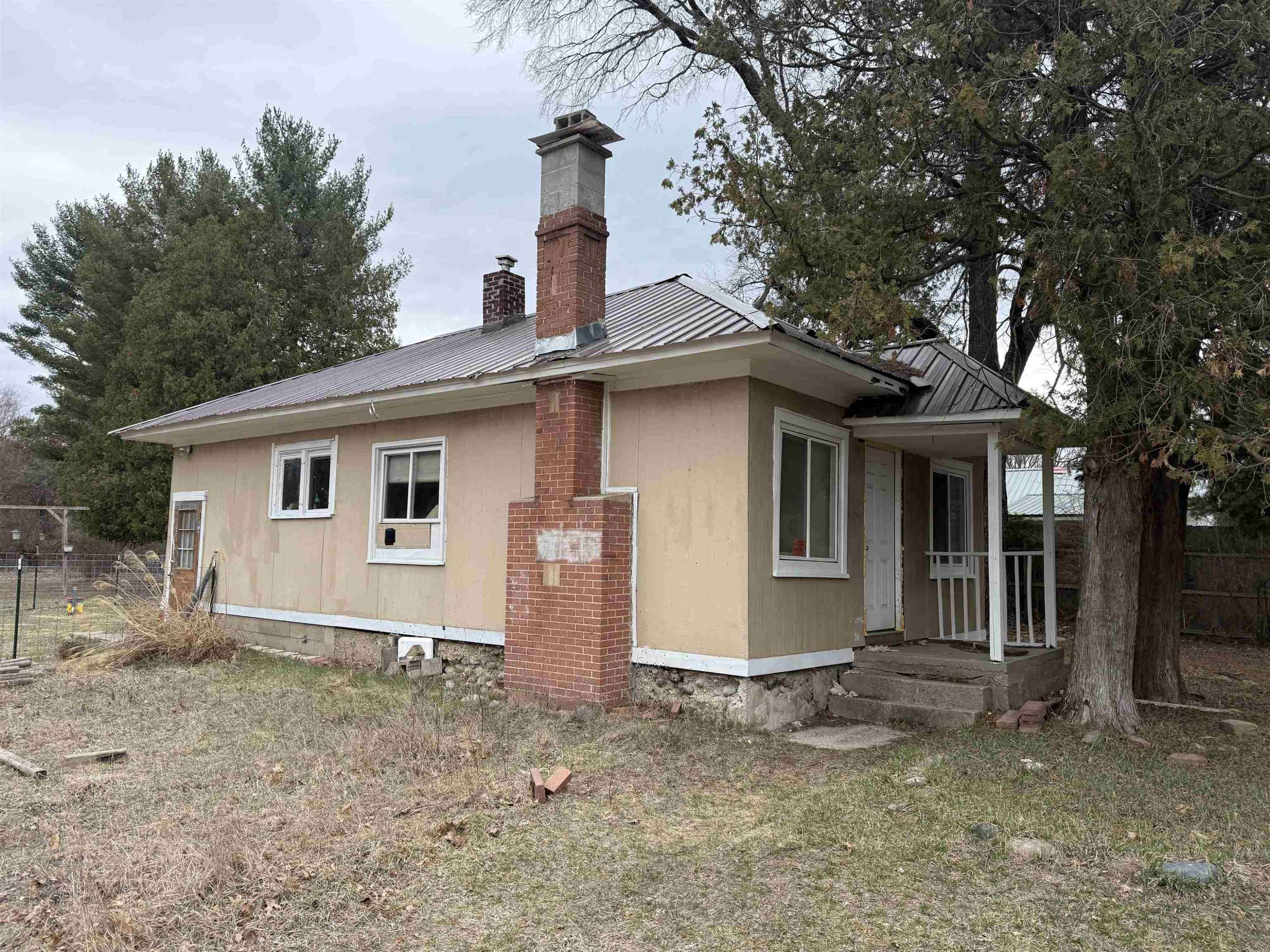 Blanchard, MI,9886 S Brinton Road