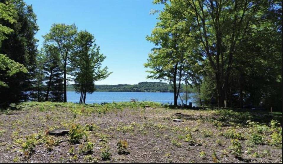 Lake Leelanau, MI 49653,2620 Sandy