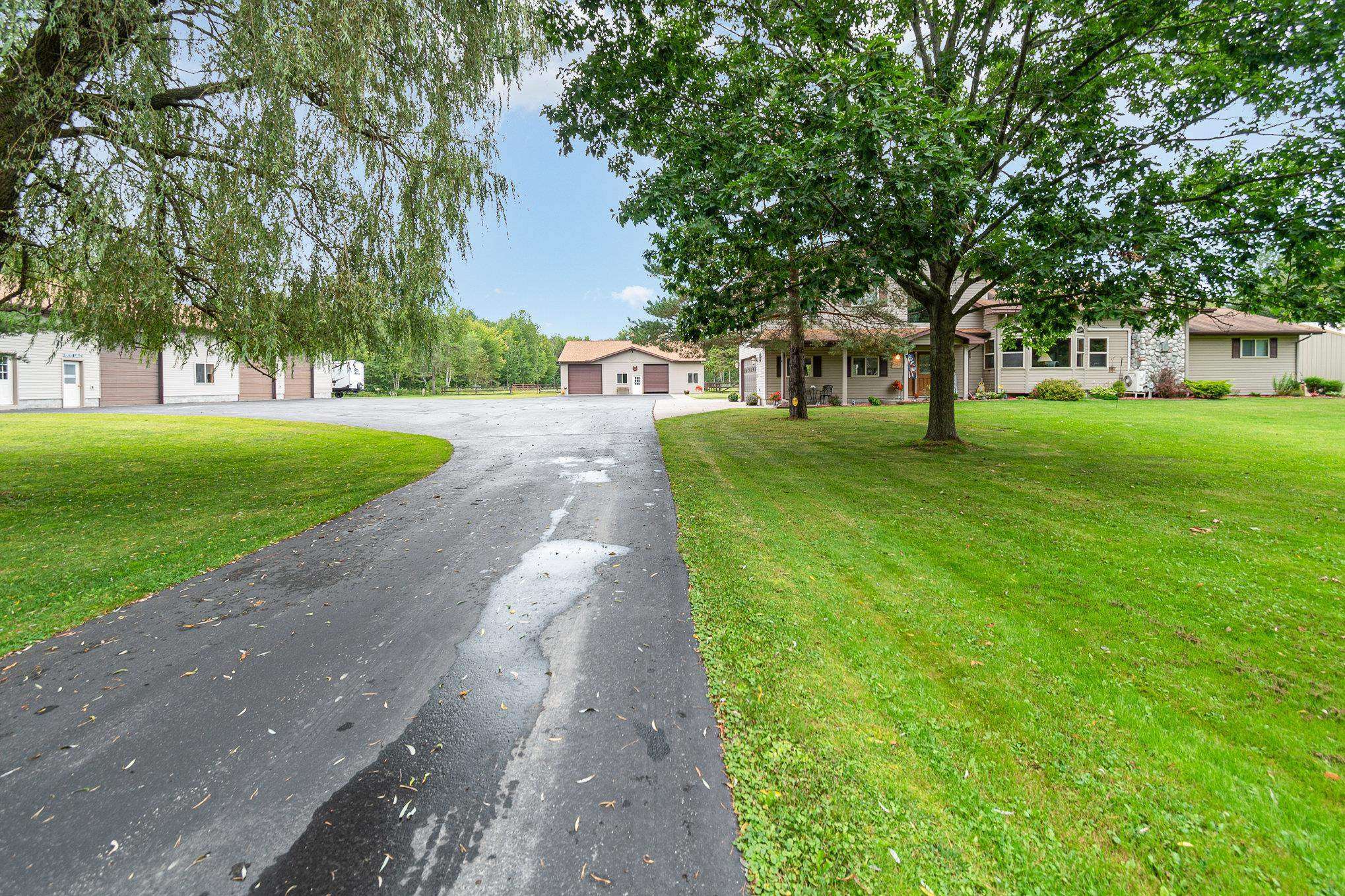 Hale, MI 48739,1369 E County Line Road