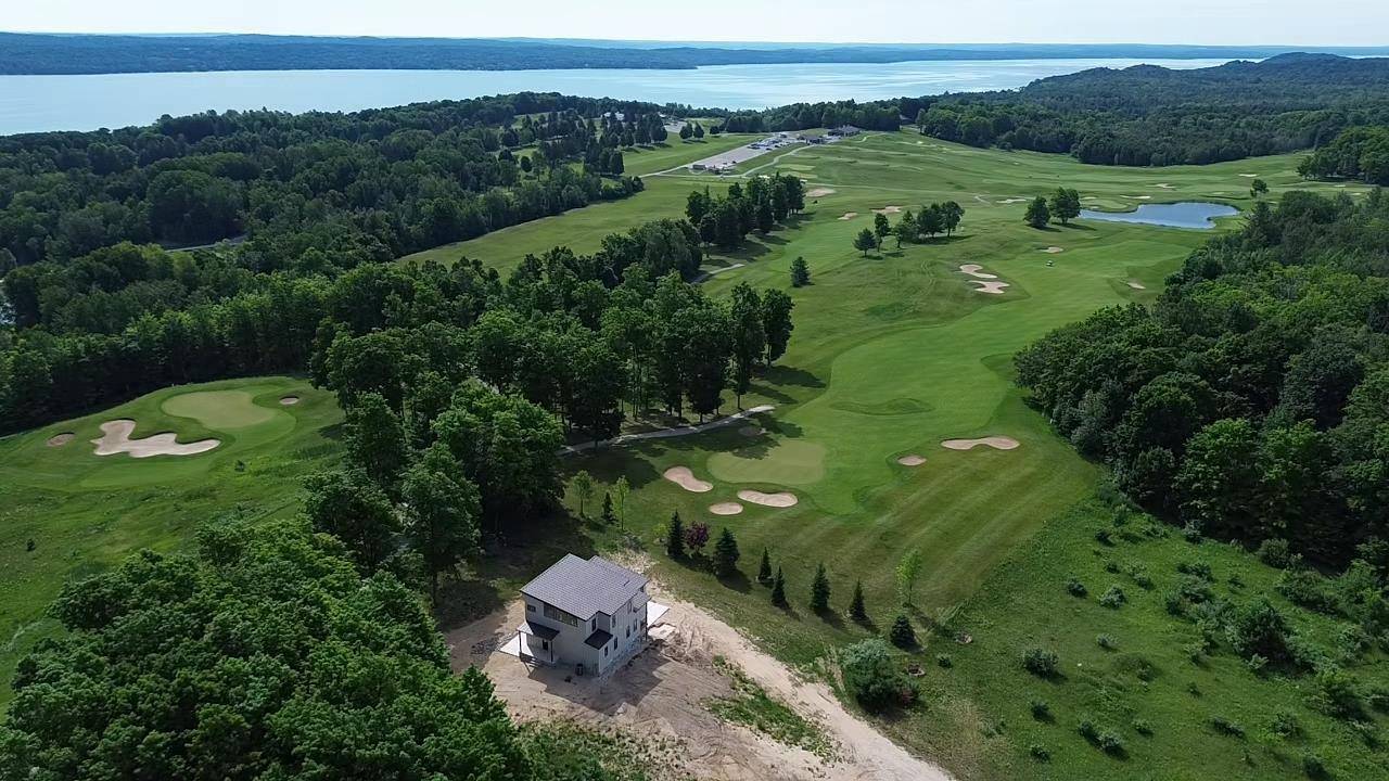 Kewadin, MI 49648,136 Mooney Way
