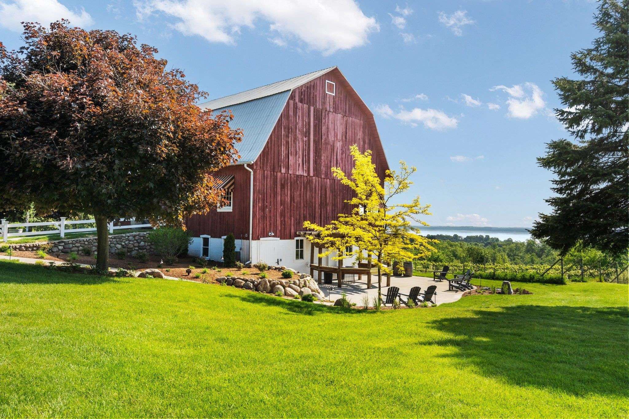 Suttons Bay, MI 49682,10343 E Hilltop Road