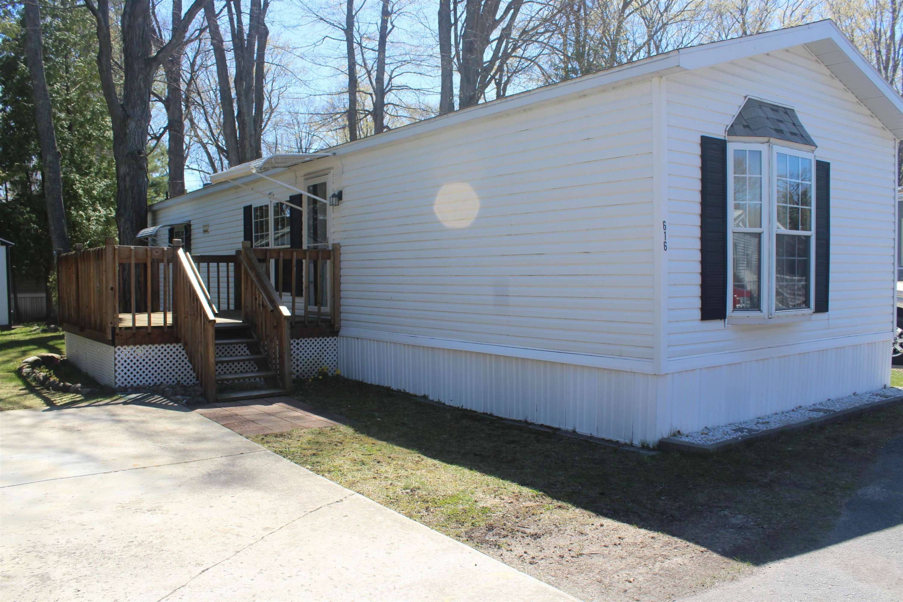 Elk Rapids, MI 49629,616 Driftwood