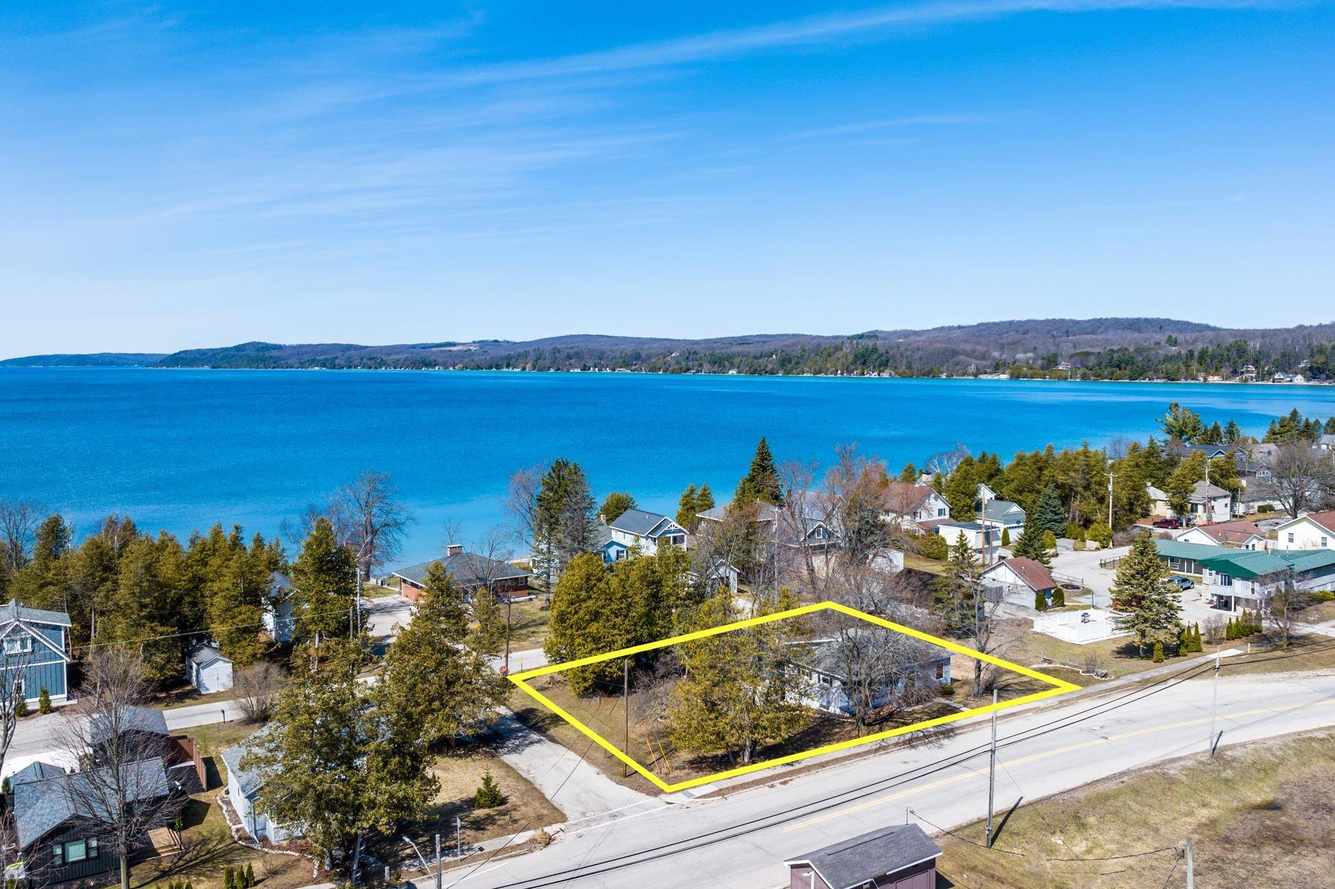 Beulah, MI 49617,112 N Benzie Boulevard