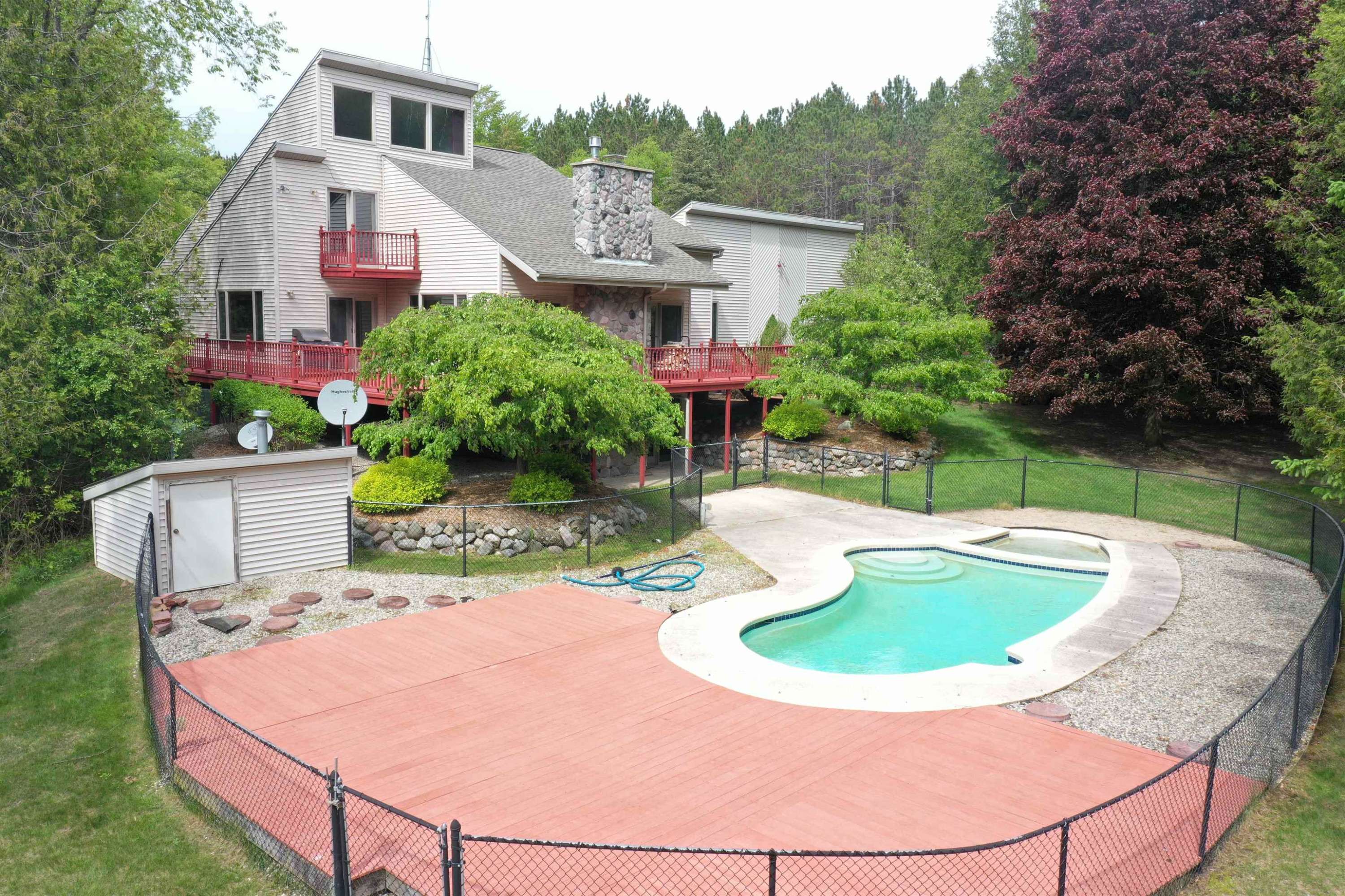 West Branch, MI 48661,2864 Peach Lake Road