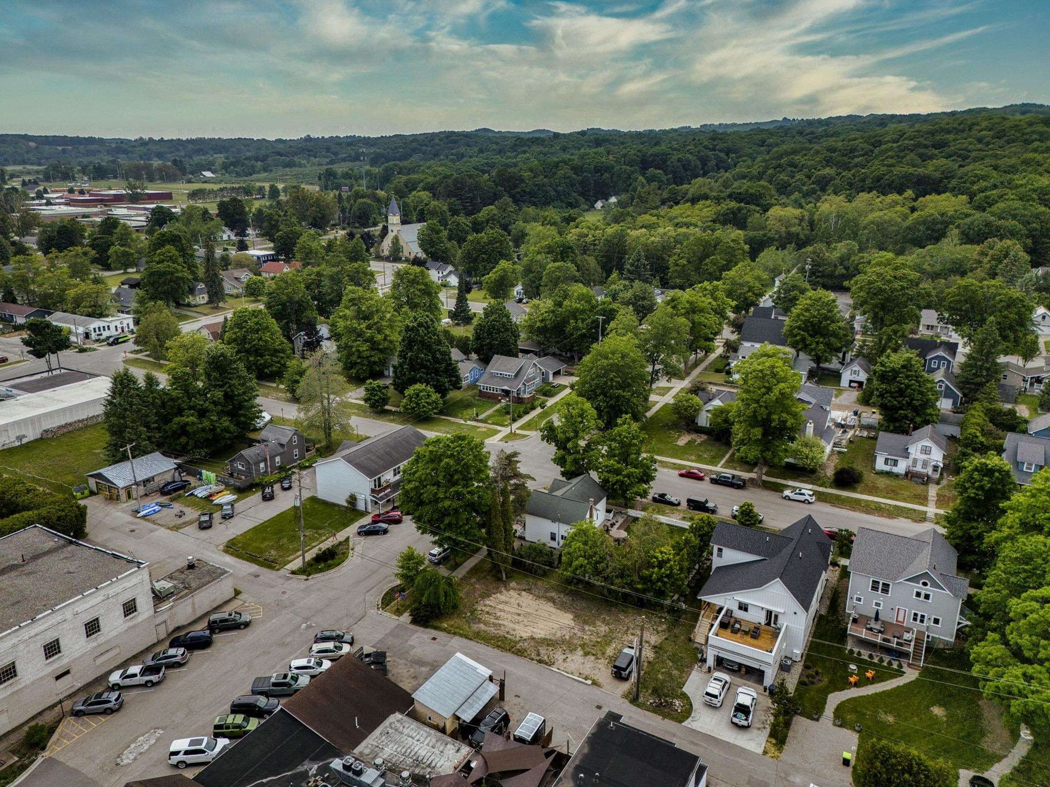 Suttons Bay, MI 49682,112 W Madison Avenue