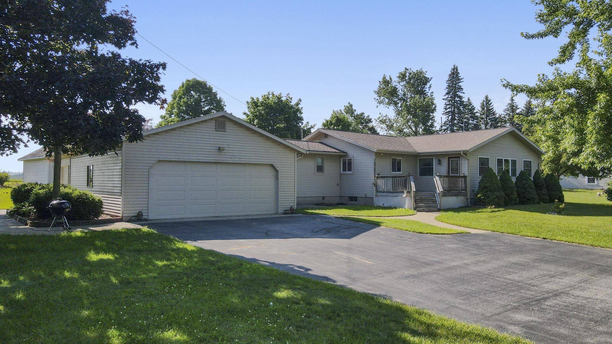 Elk Rapids, MI 49629,8144 Cairn Highway