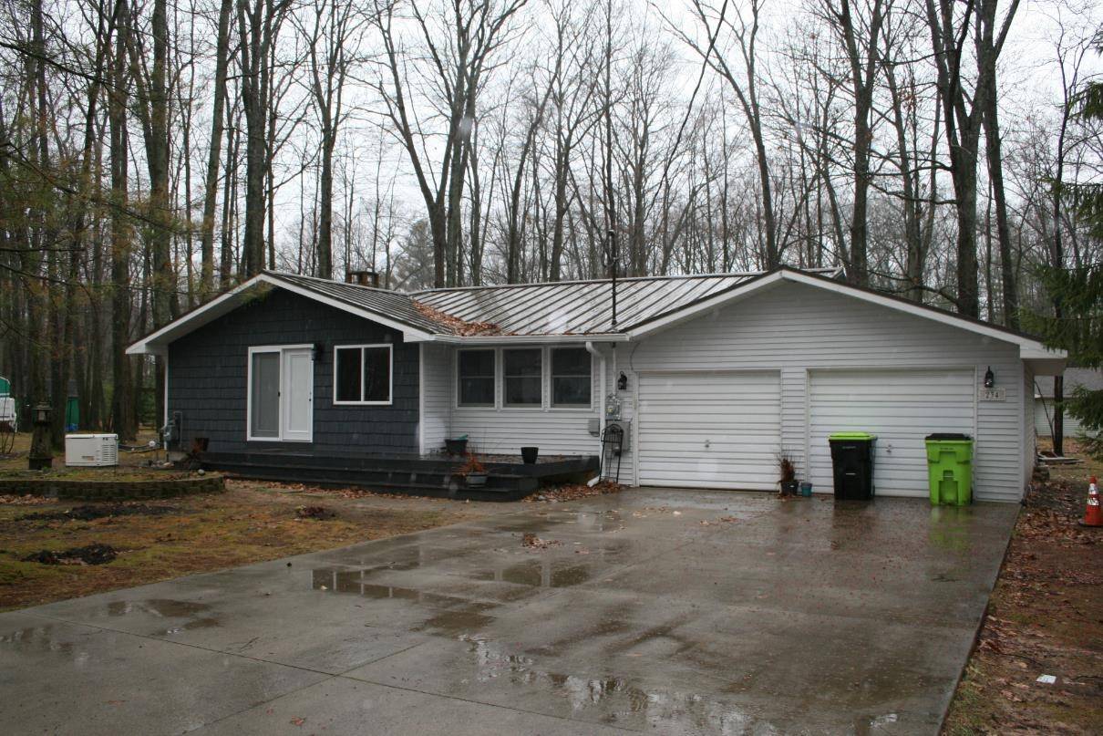 Roscommon, MI 48653,234 Pocahontas Avenue