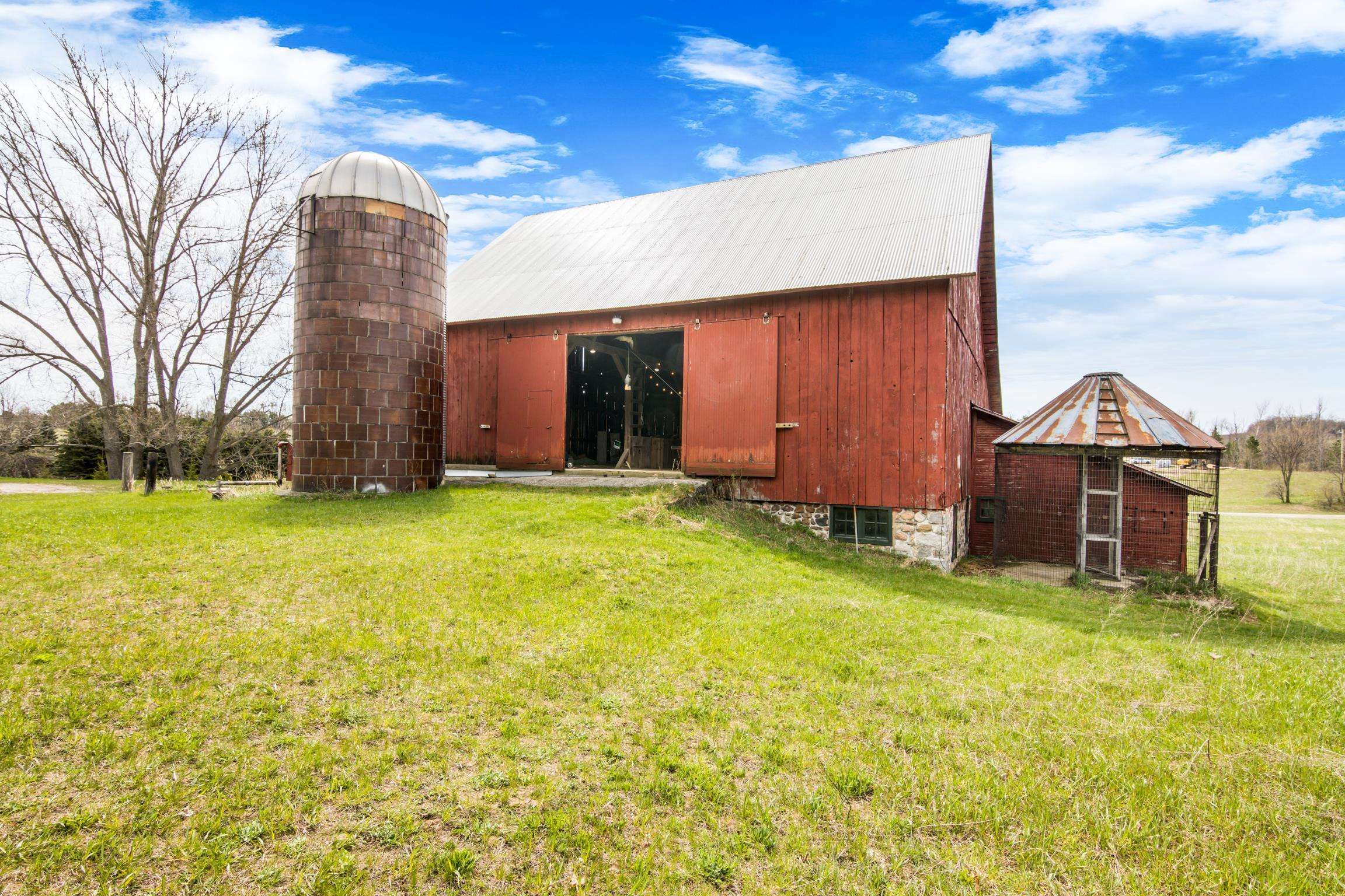 Suttons Bay, MI 49682,2500 N Mork Road
