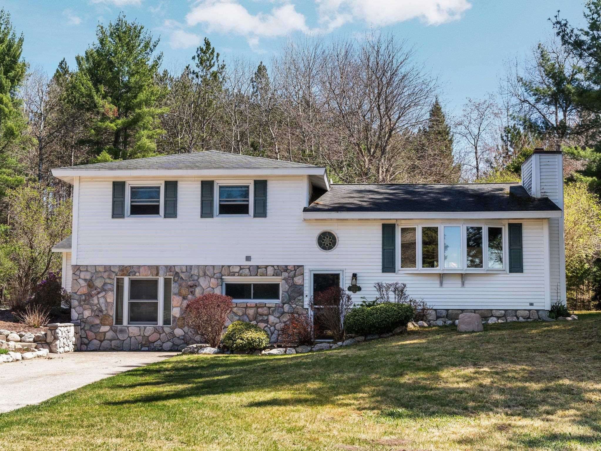 Fife Lake, MI 49633,10239 SW Grand Kal Road