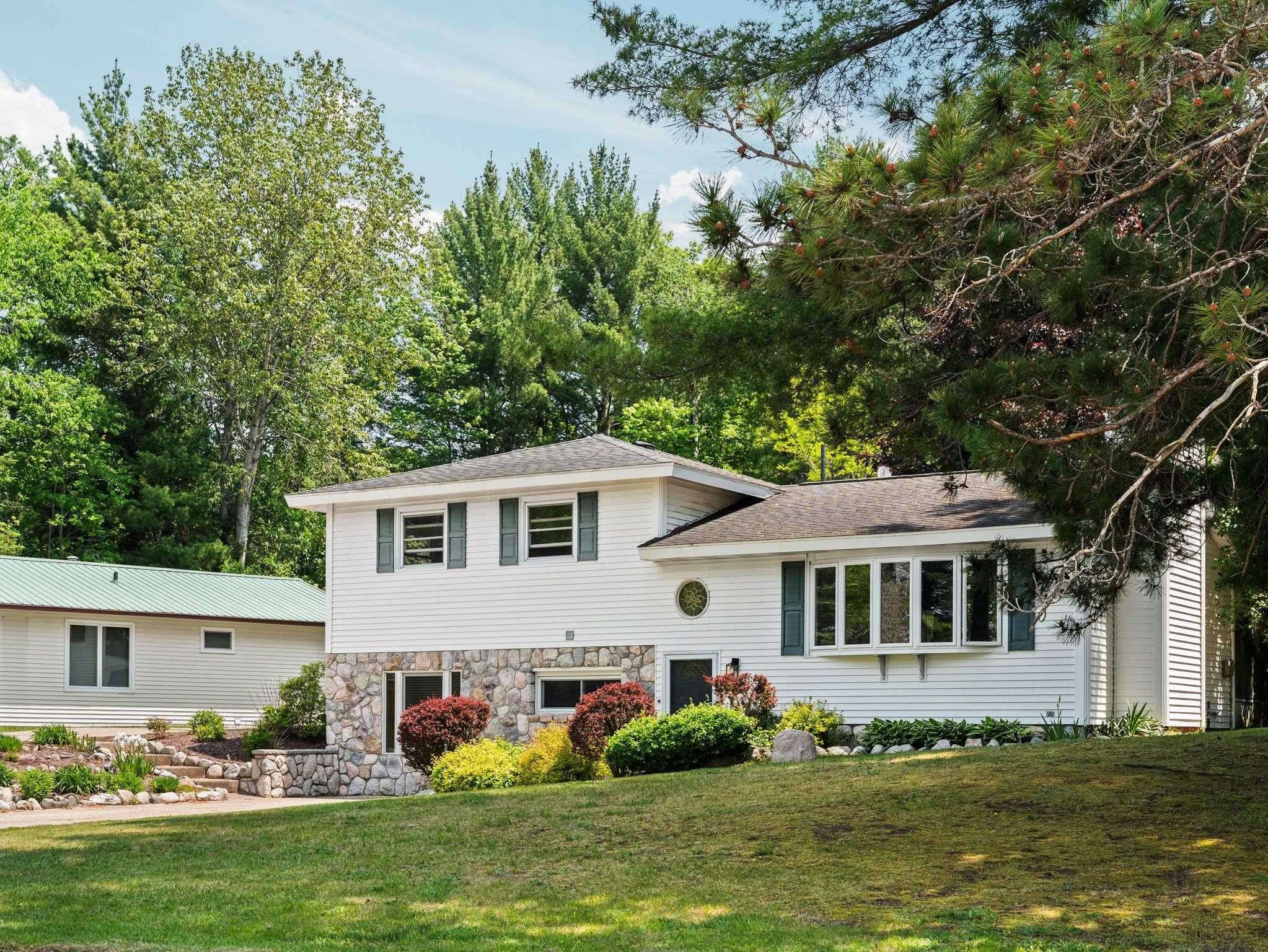 Fife Lake, MI 49633,10239 SW Grand Kal Road