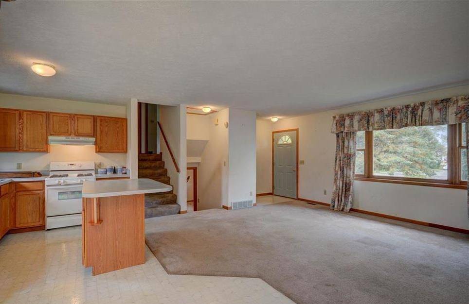 Traverse City, MI 49685,327 Astro Drive