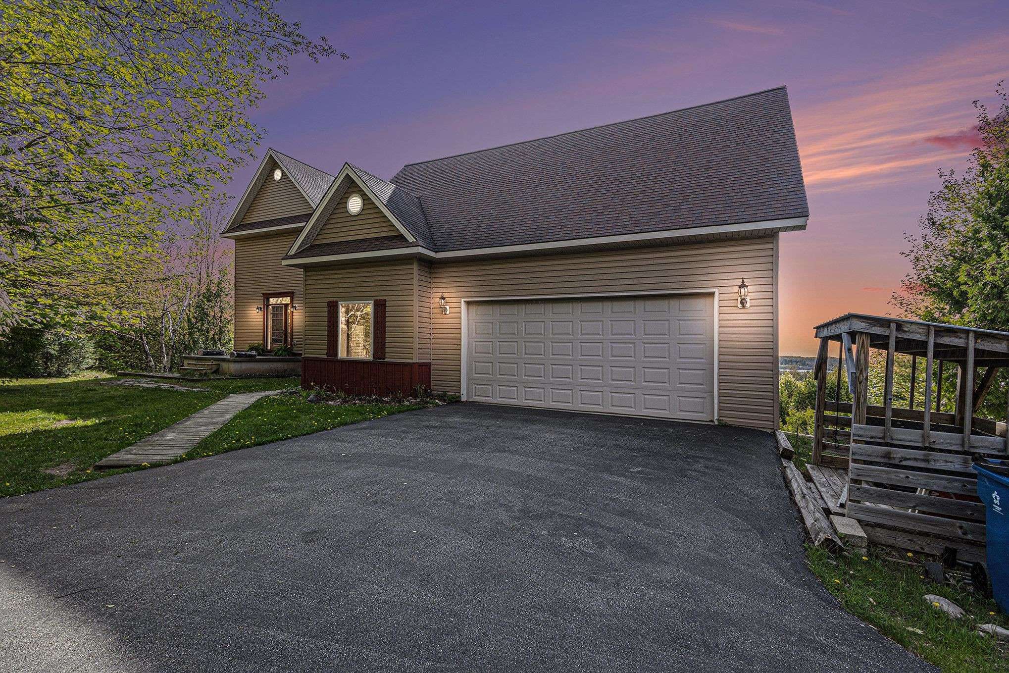 Frankfort, MI 49635,3290 Sumac Trail