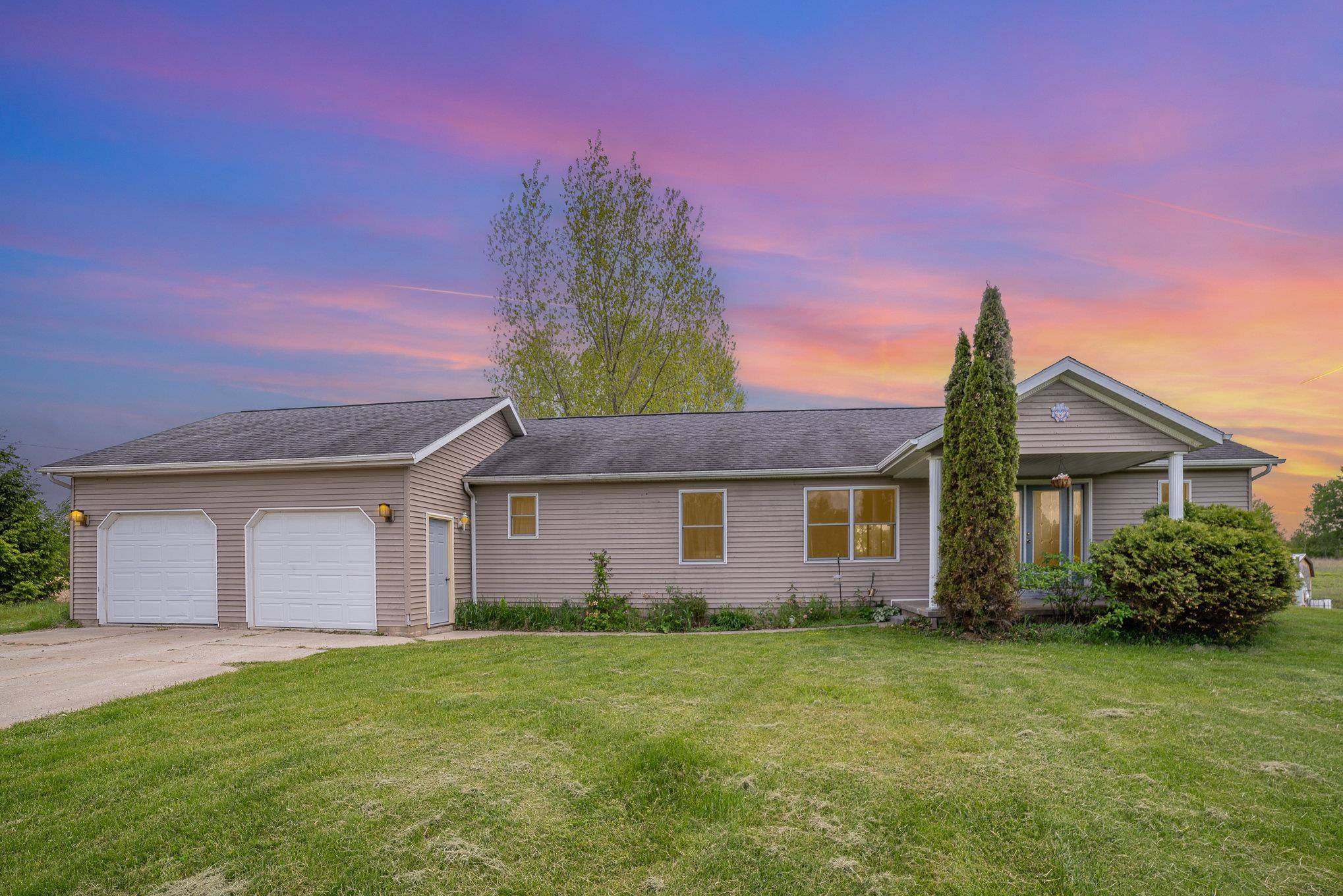 Blanchard, MI 49310,10745 W Remick Road