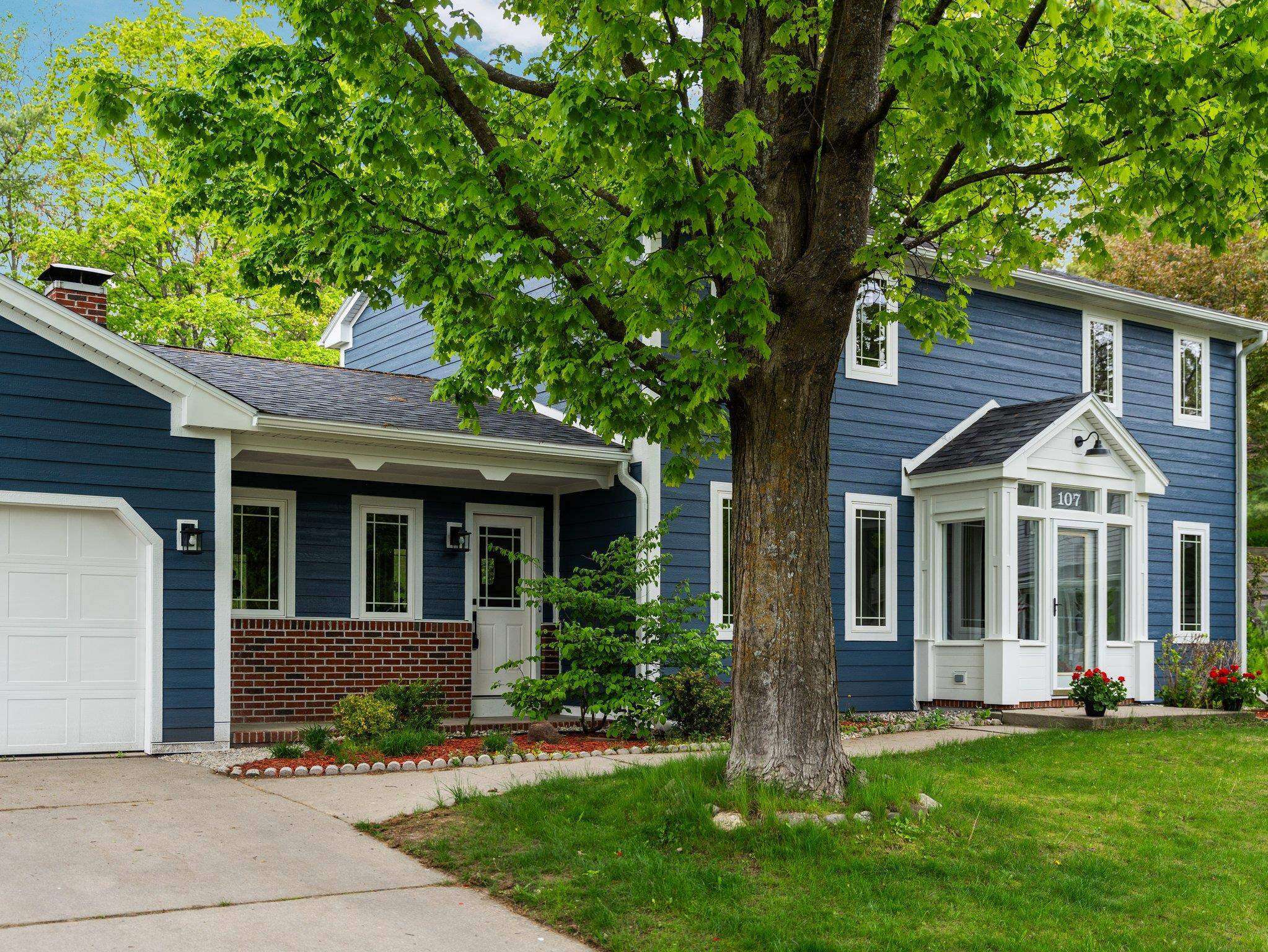 Traverse City, MI 49684,107 Hillcrest Court