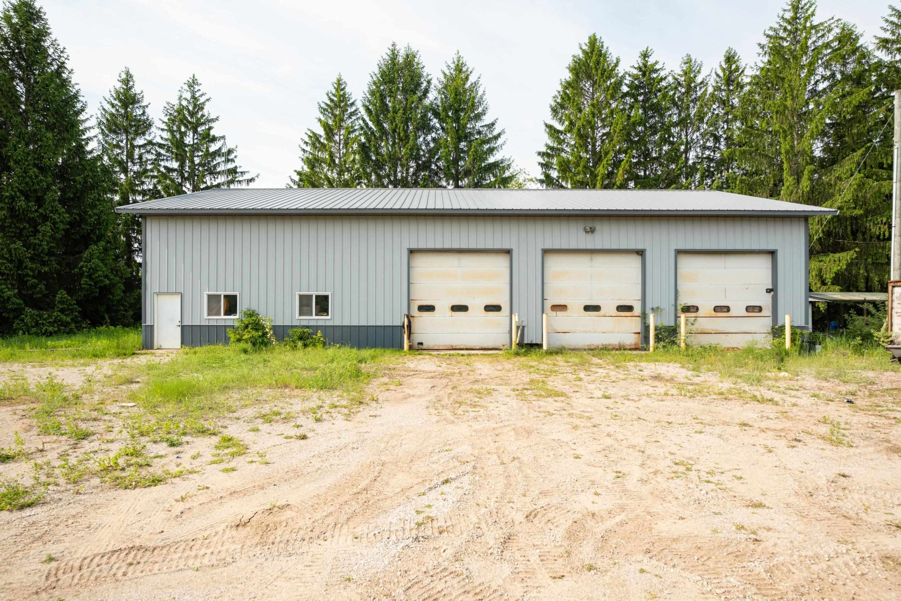 Grawn, MI 49637,5578 S M-37