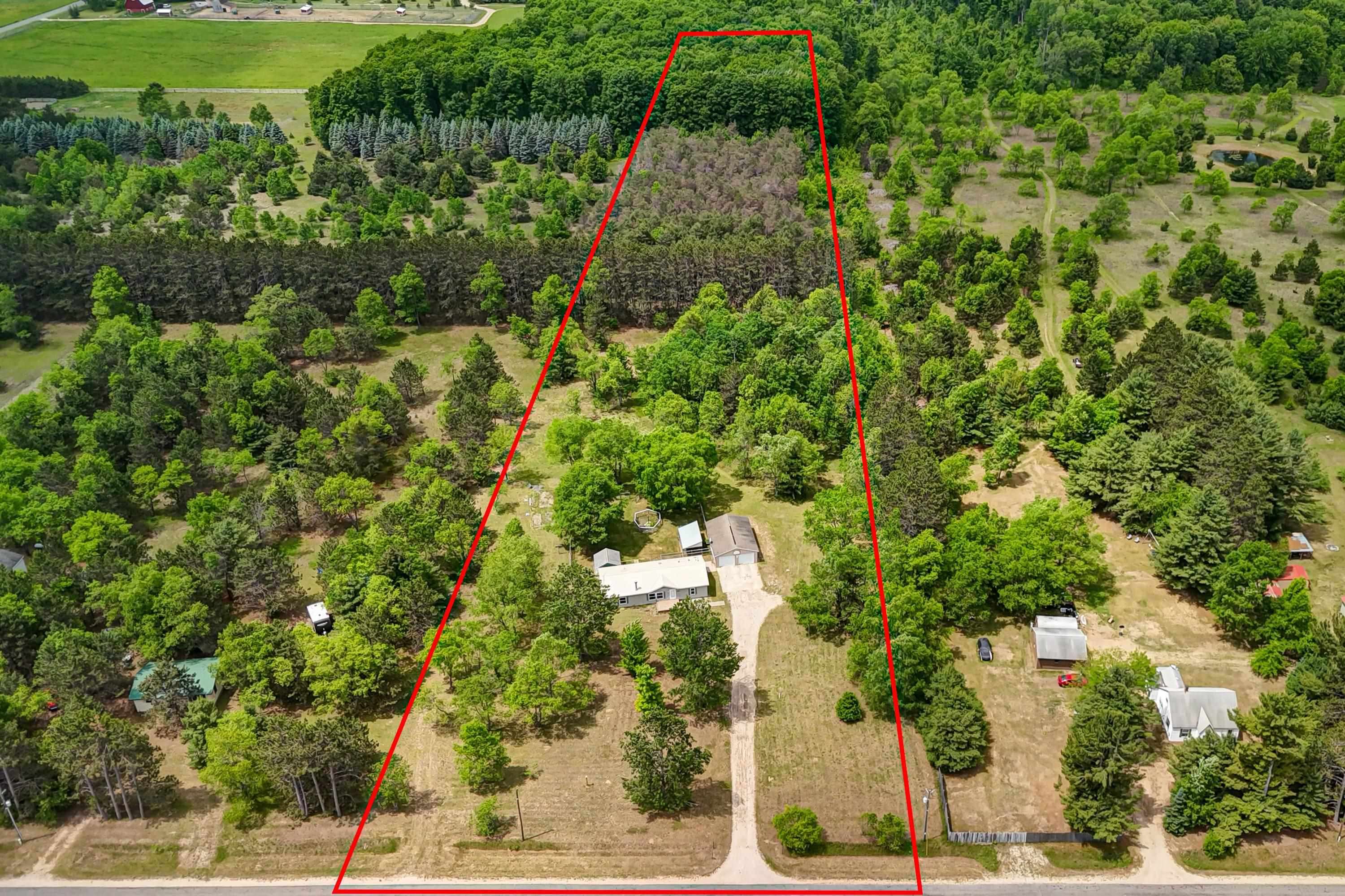 Kalkaska, MI 49646,1227 NE Darke Road