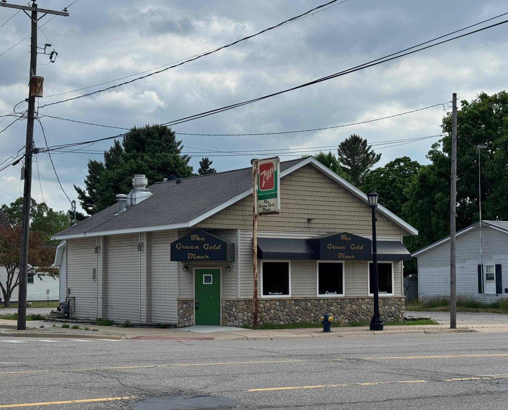 Evart, MI 49631,201 W 7th Street