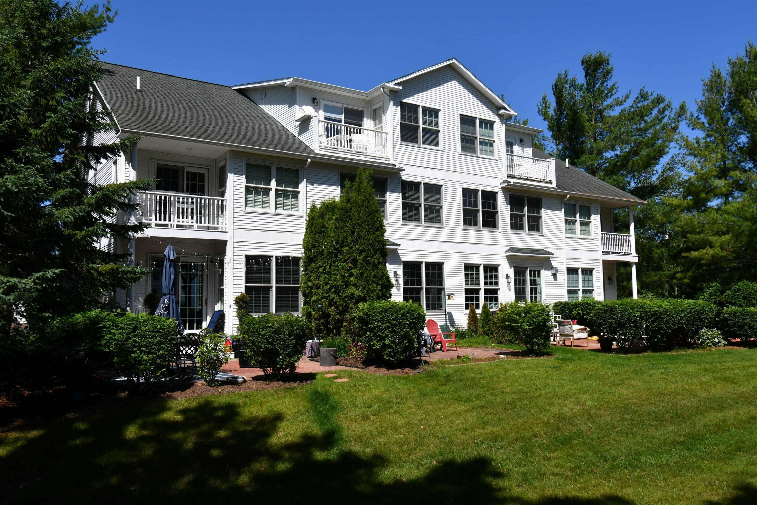 Charlevoix, MI 49720,13354 Stover Road