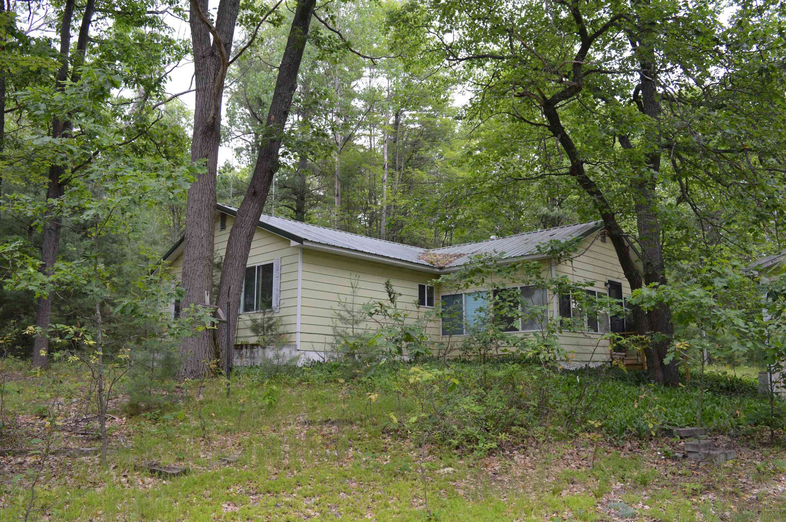Kalkaska, MI 49646,262 NE E Bear Lake Road