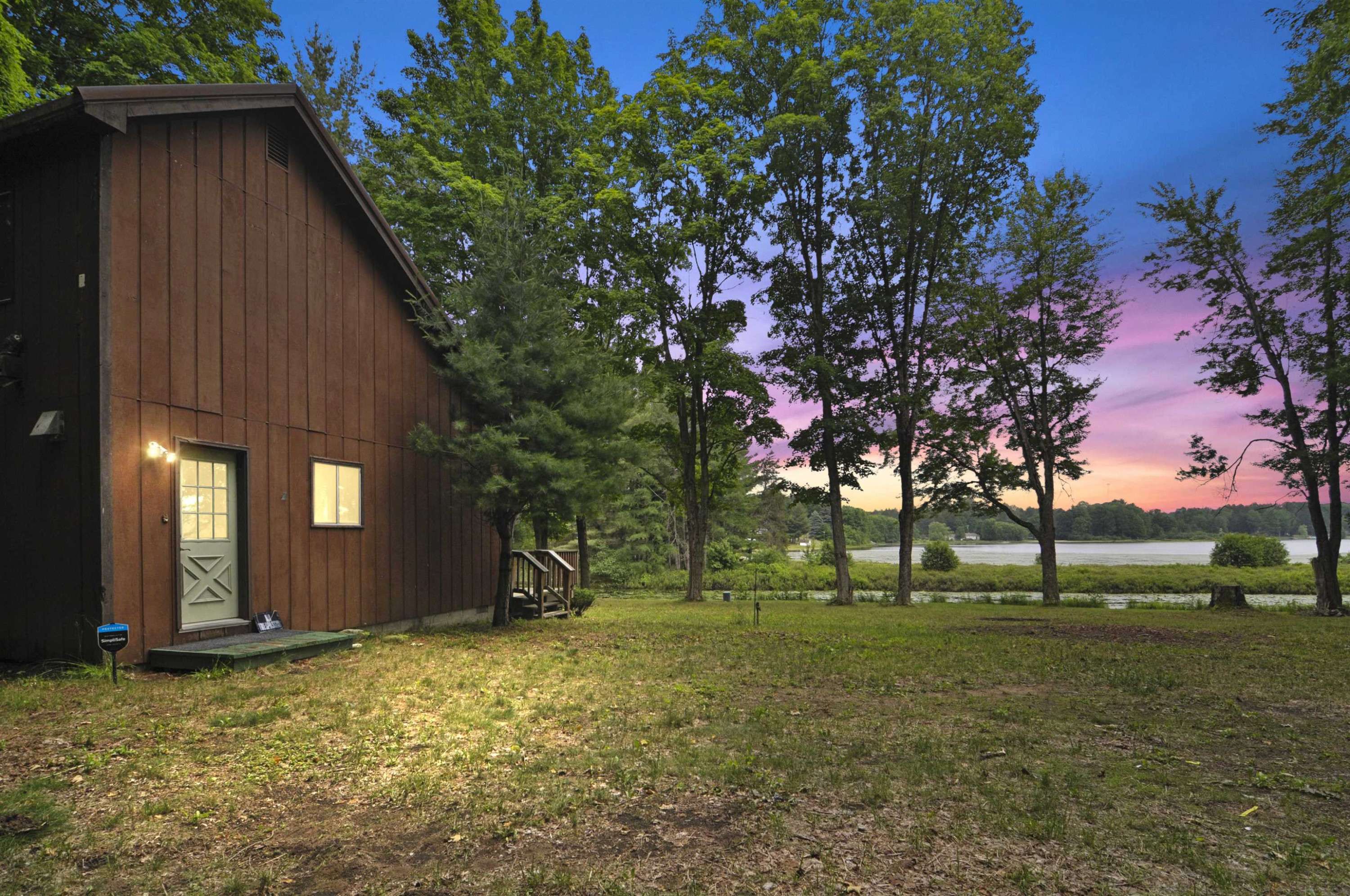 Cadillac, MI 49601,484 Autumn Road