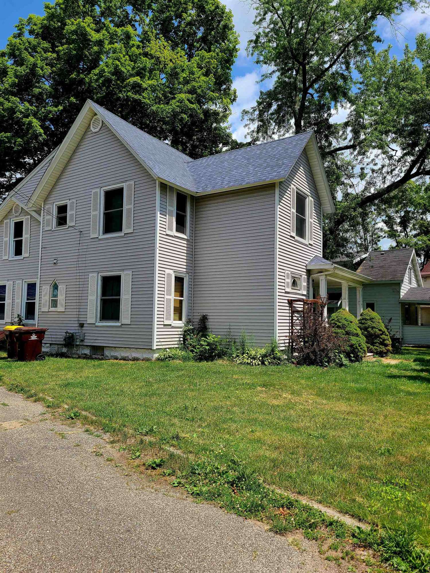 Saint Louis, MI 48880,405 E Saginaw