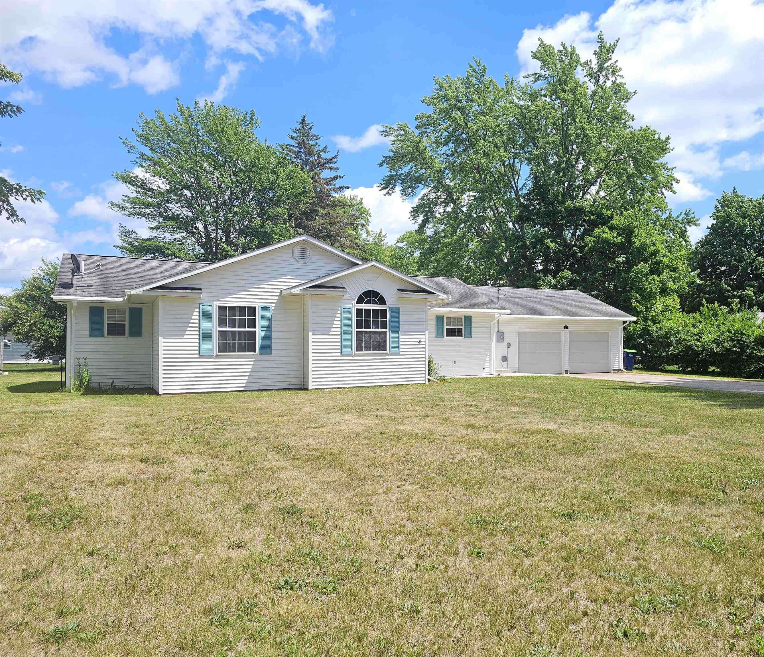Lake City, MI 49651,217 S Huron