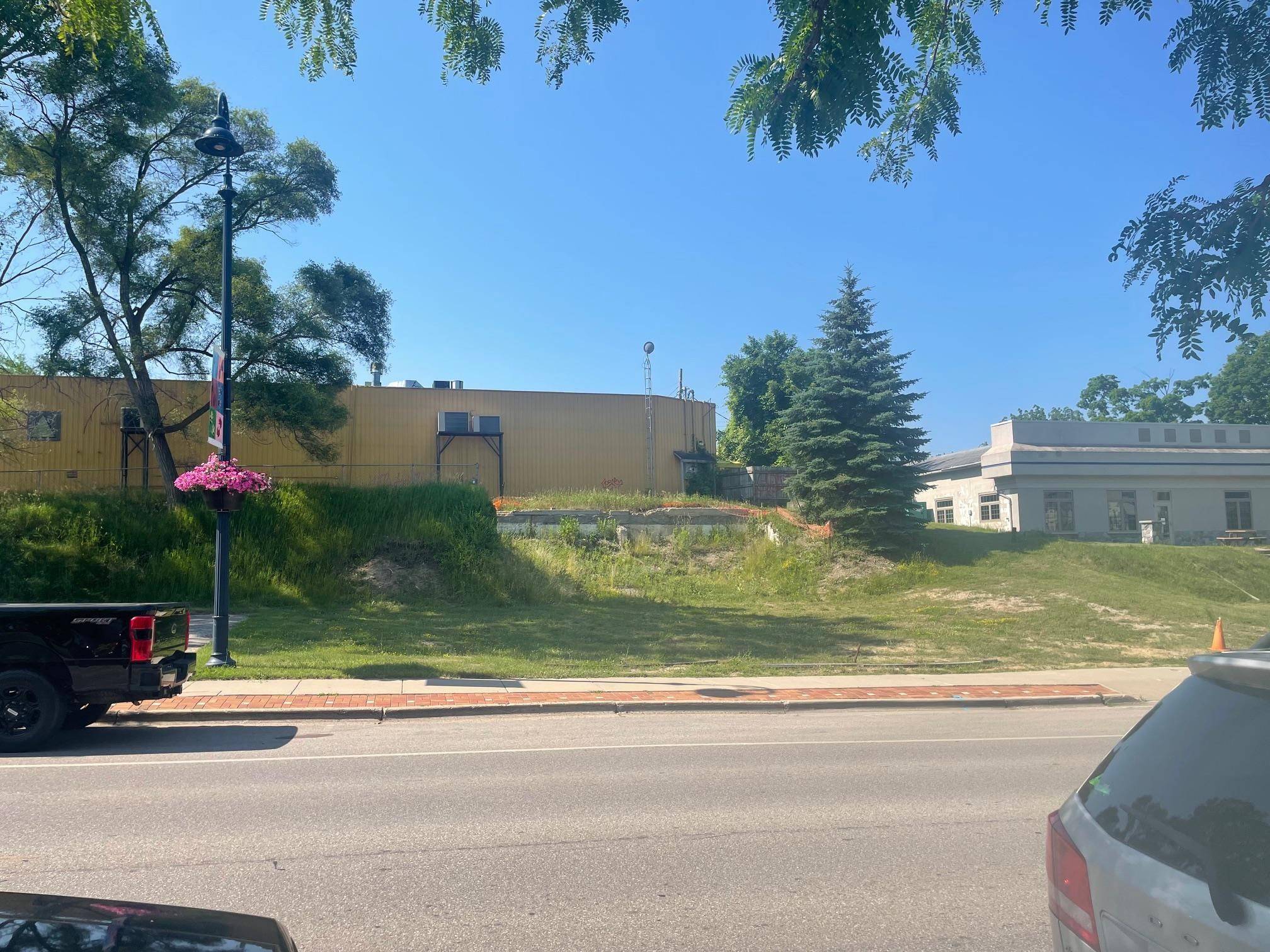 Mount Pleasant, MI 48858,309 W Broadway Street