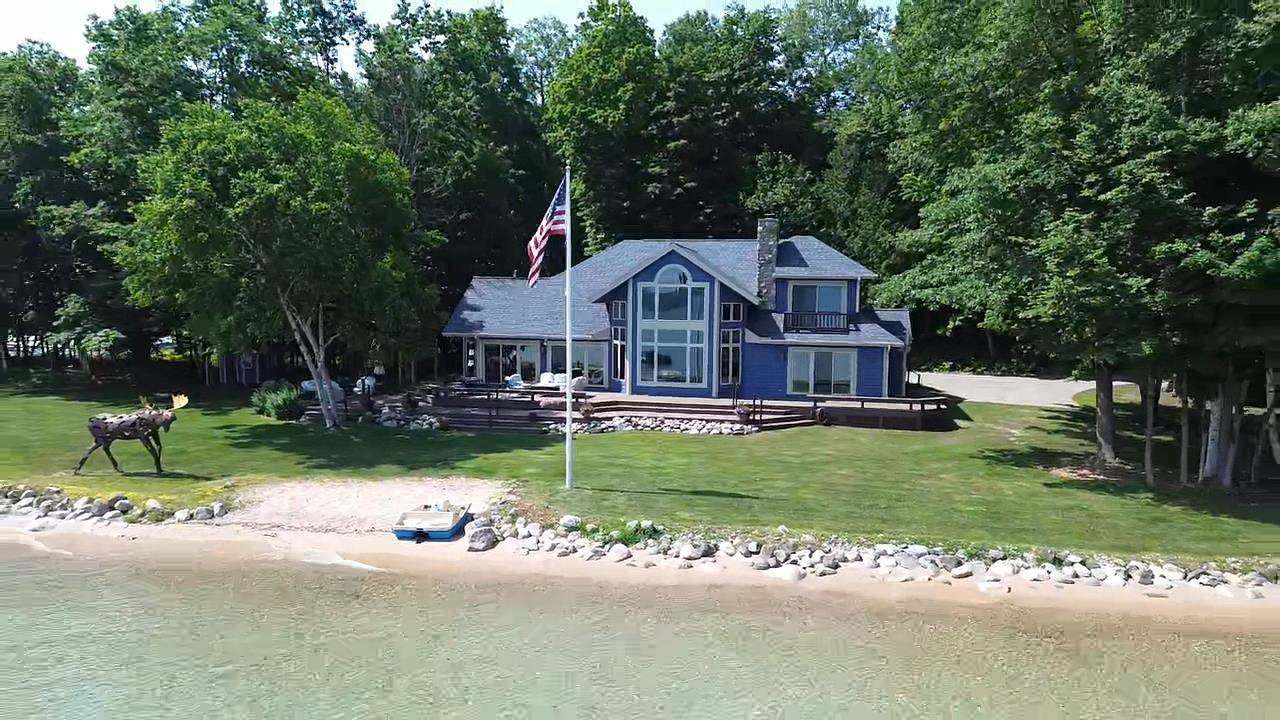 Kewadin, MI 49648,3485 NW Torch Lake Drive