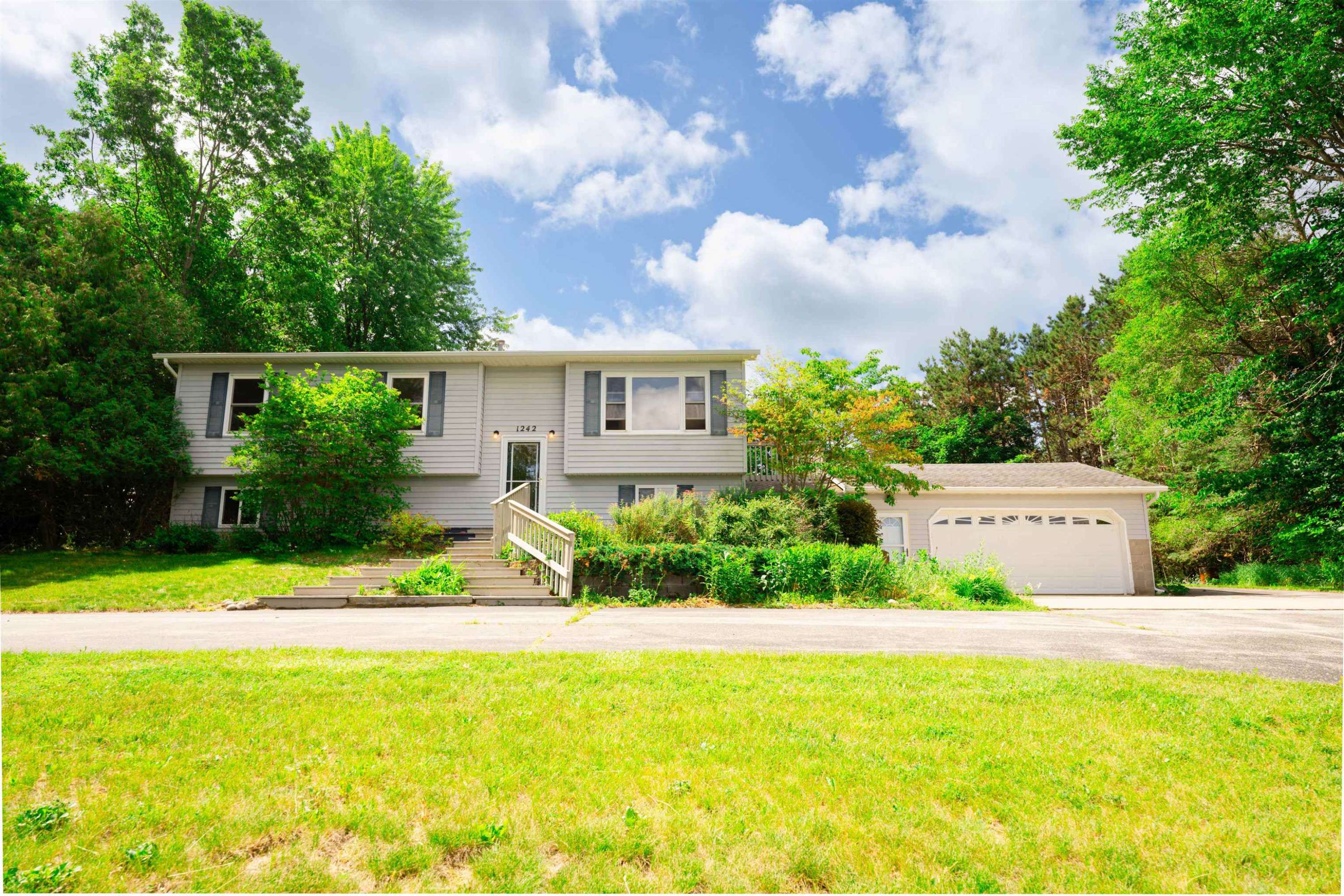 Traverse City, MI 49696,1242 Cerro Drive