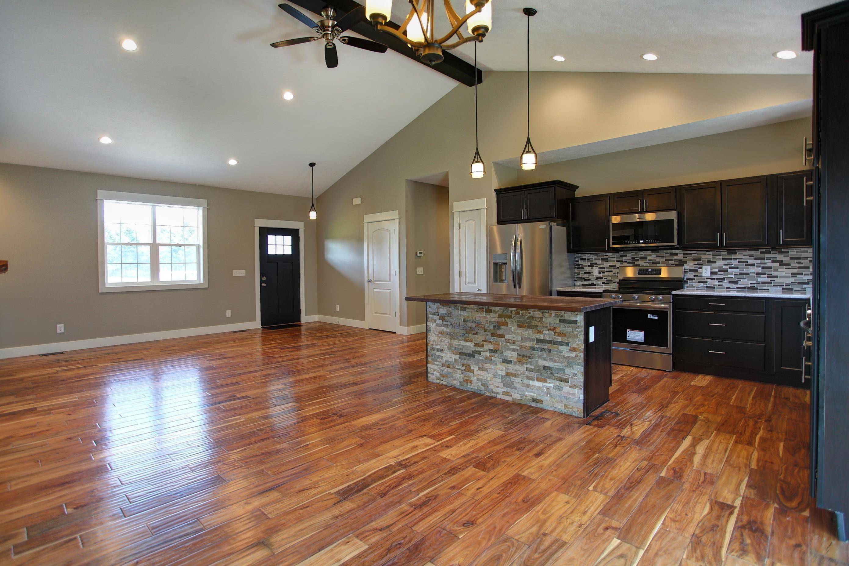 Traverse City, MI 49685,7450 Briar Ridge Drive