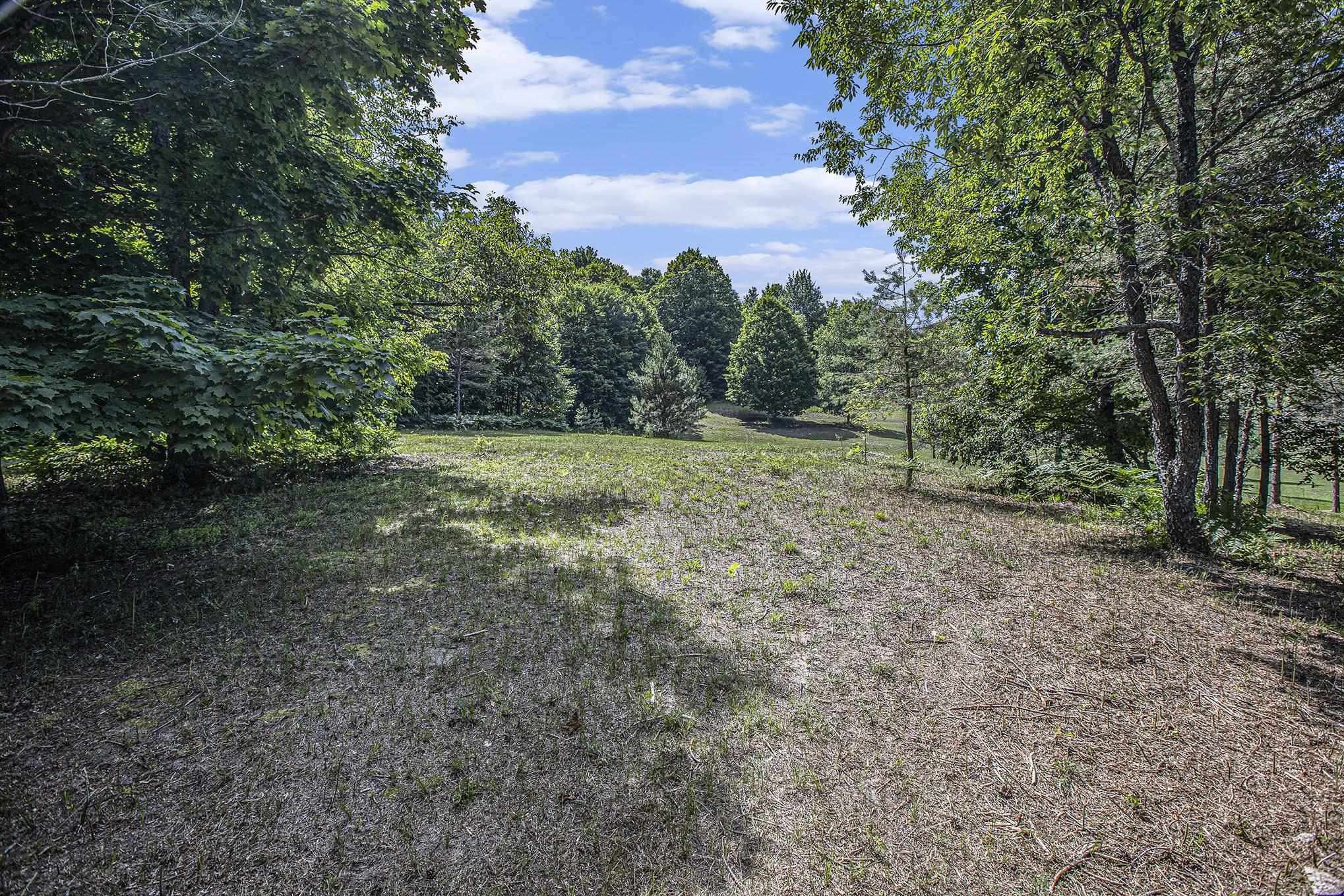 Honor, MI 49640,00 Valley Road