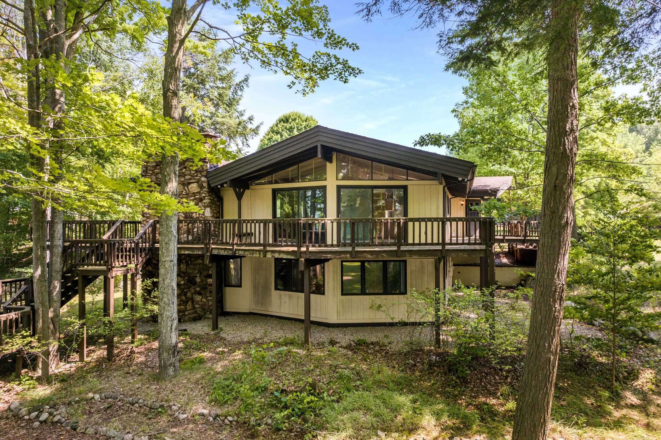 Central Lake, MI 49622,326 S Intermediate Lake Road