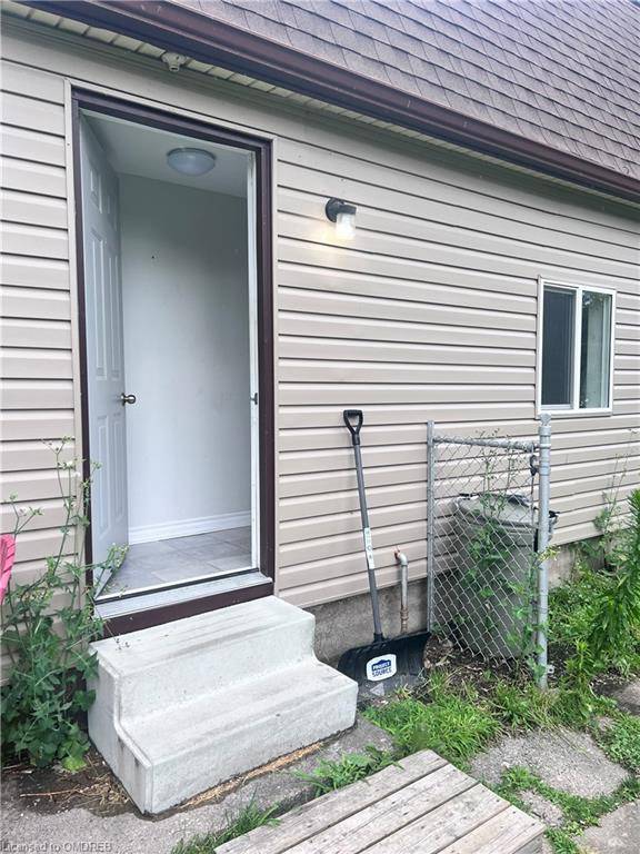 Port Colborne, ON L3K 2J4,63 Dolphin Street