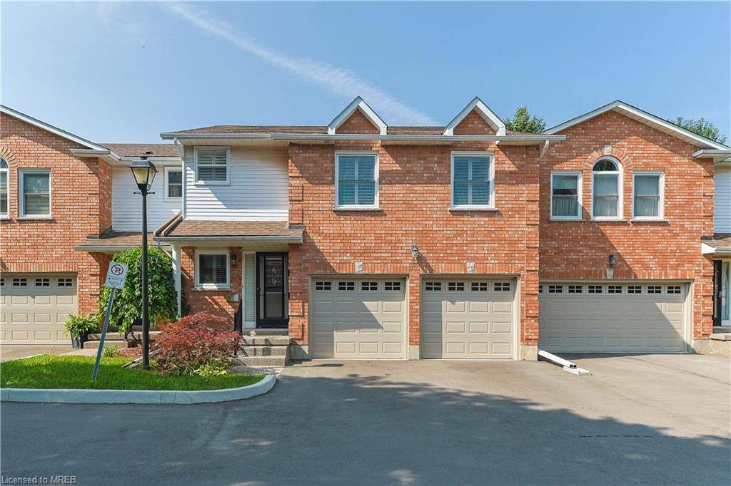 Ancaster, ON L9G 4V2,230 Meadowbrook Drive #2