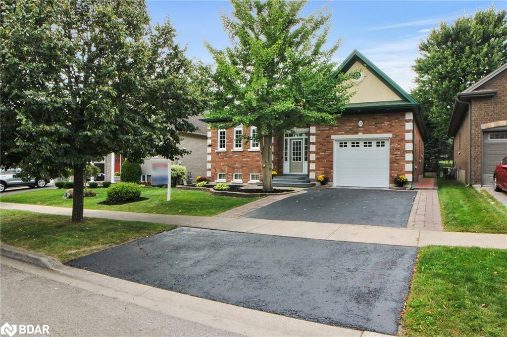 Port Perry, ON L9L 1T9,28 Pine Court