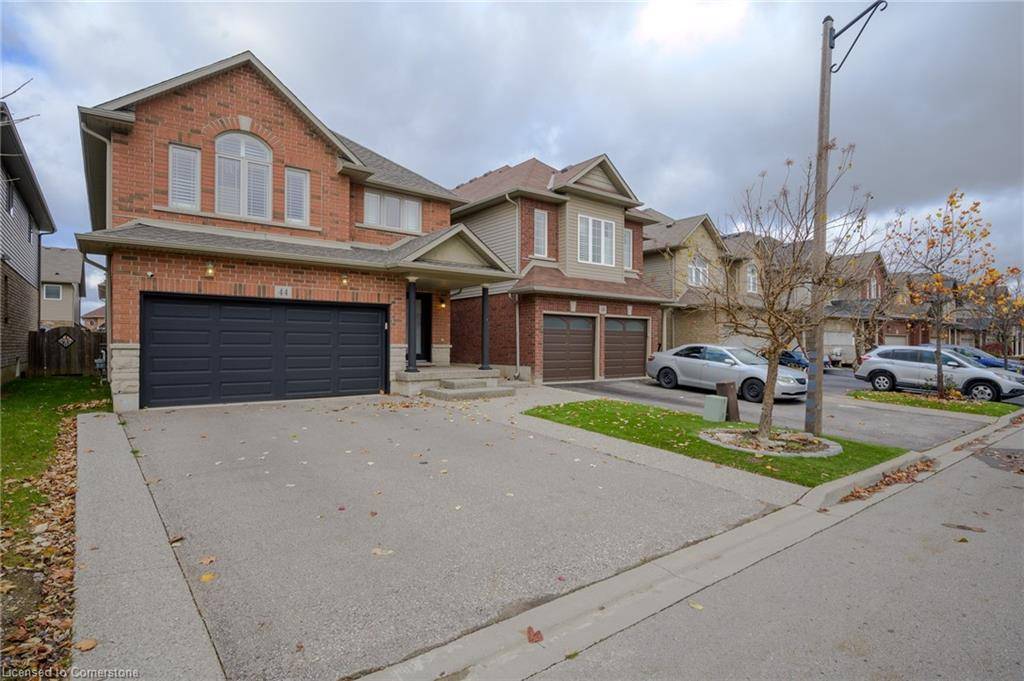 Hamilton, ON L0R 1P0,44 Pelech Crescent