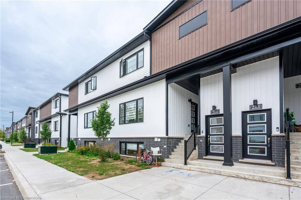 Niagara Falls, ON L2R 0C2,4263 Fourth Avenue #214