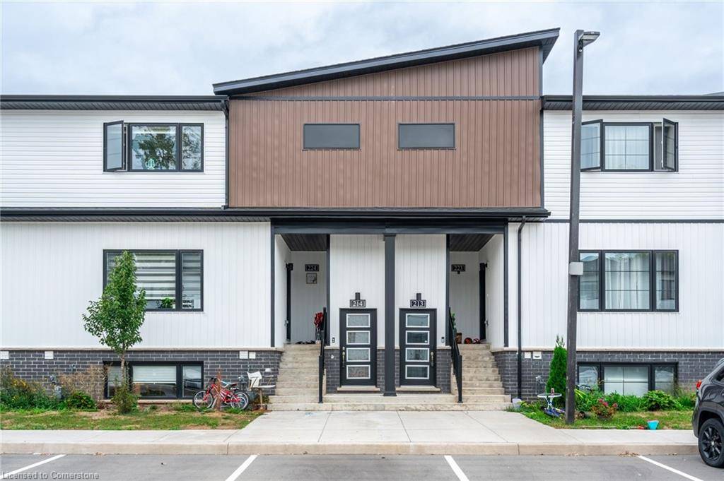 Niagara Falls, ON L2R 0C2,4263 Fourth Avenue #214