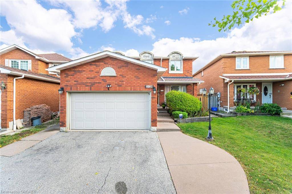 Mississauga, ON L5M 3E1,2128 Wincanton Crescent