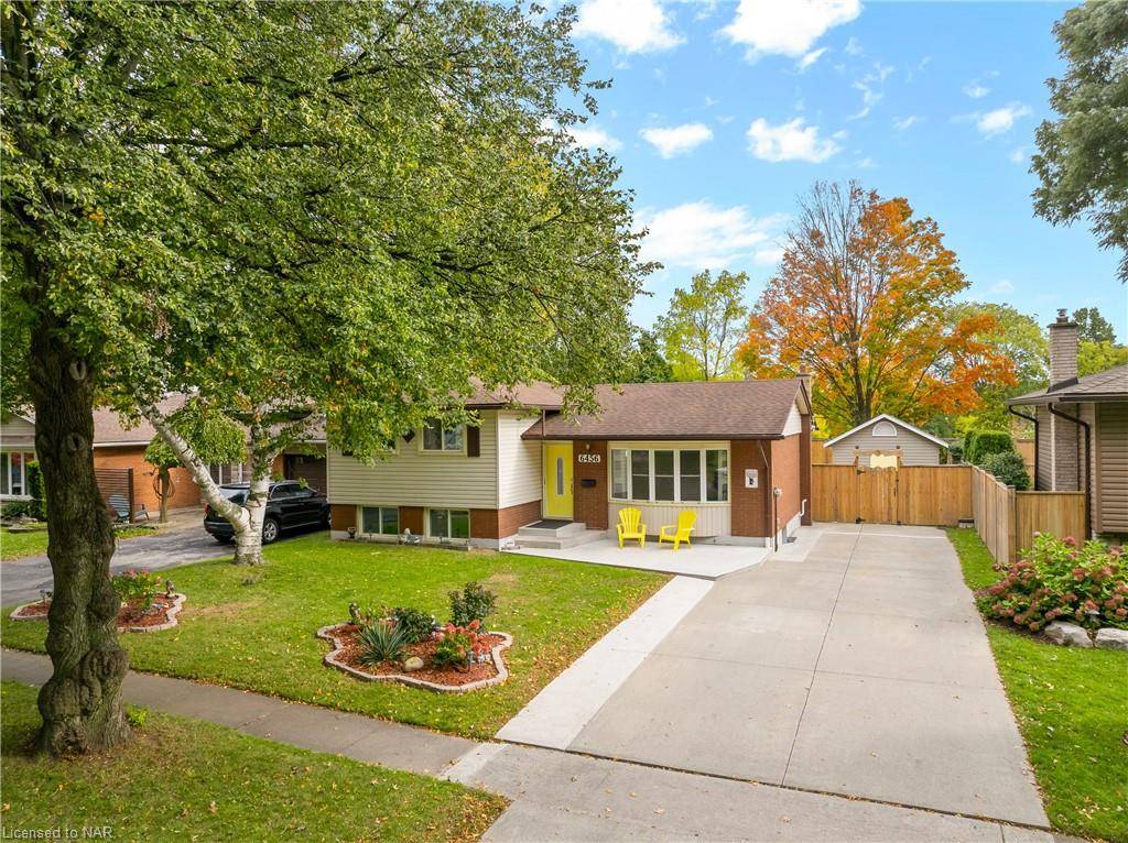 Niagara Falls, ON L2E 5H5,6456 Carolyn Avenue