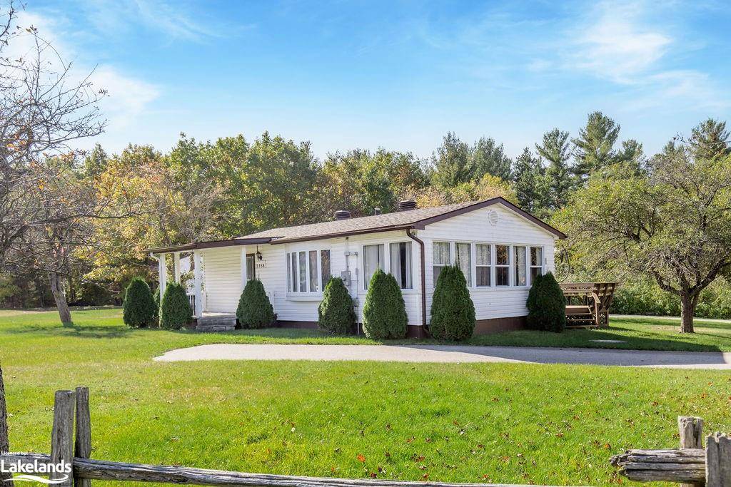 Elmvale, ON L0L 1P0,5358 Penetanguishene Road