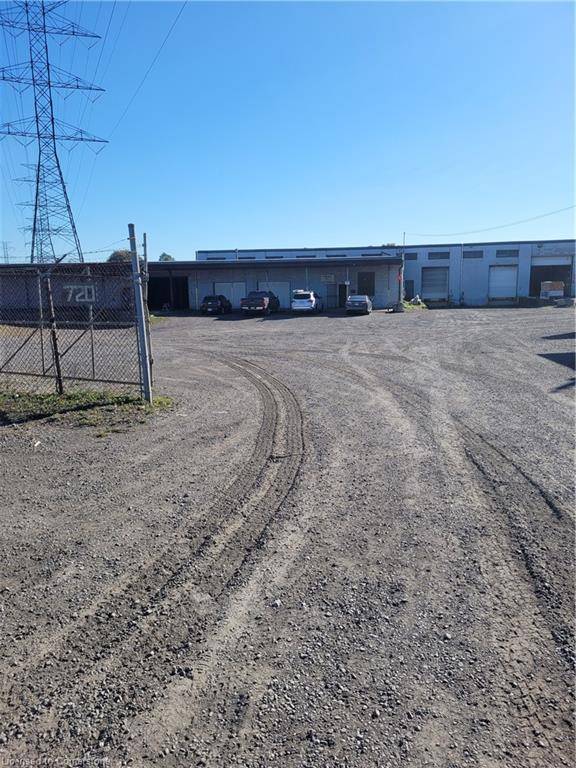 Hamilton, ON L8H 5Z5,720 Parkdale Avenue N