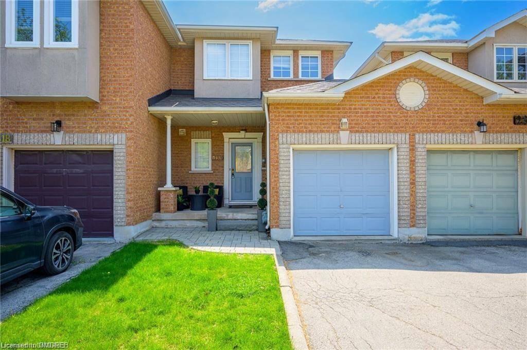 Oakville, ON L6H 6K3,2320 Dalebrook Drive