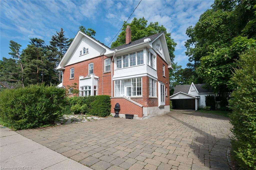 Oakville, ON L6J 3H8,397 Trafalgar Road