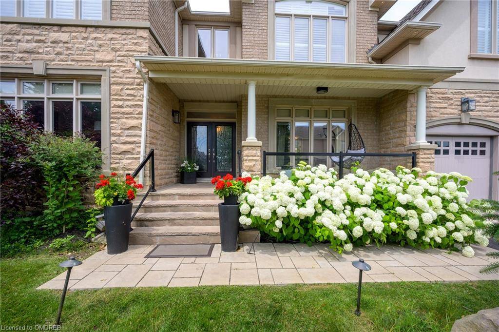 Oakville, ON L6H 7P7,1385 Arrowhead Road