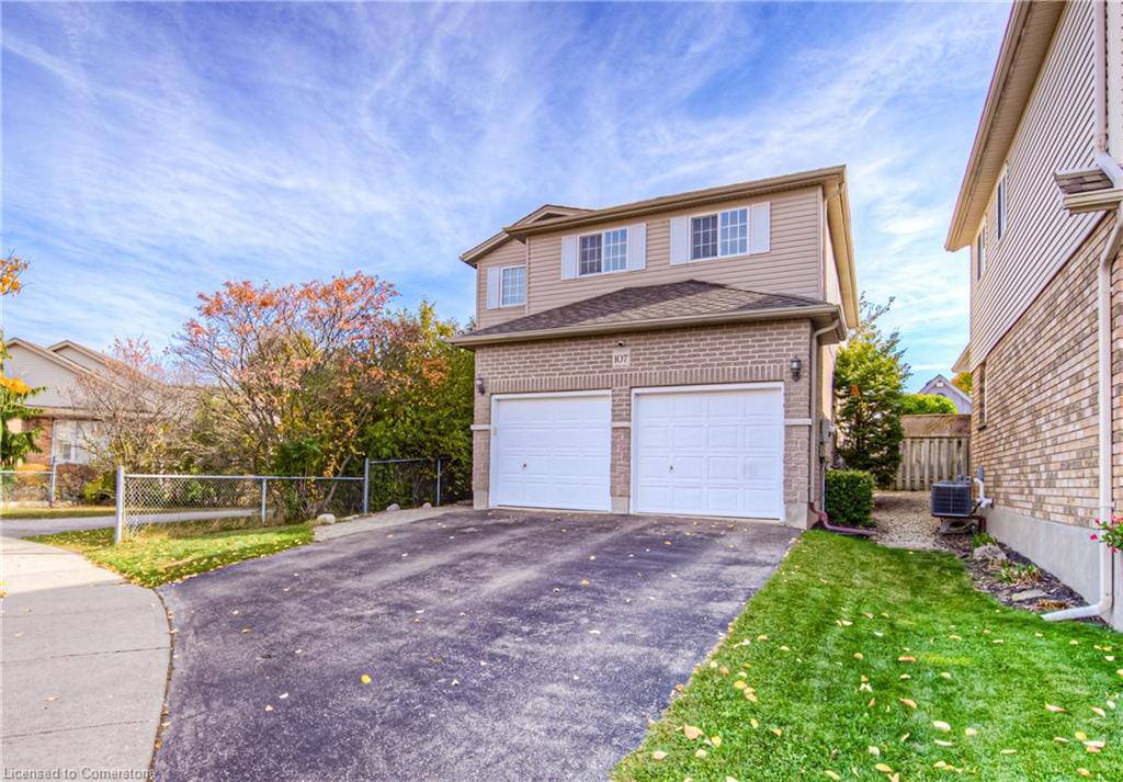 Kitchener, ON N2B 3X1,107 Glencliffe Court