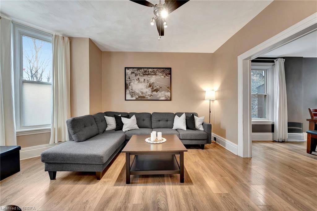 Brantford, ON N3S 5J4,156 Park Avenue